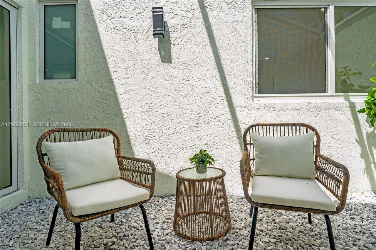1215 NW 18th Ave , Delray Beach, FL 33445 Photo