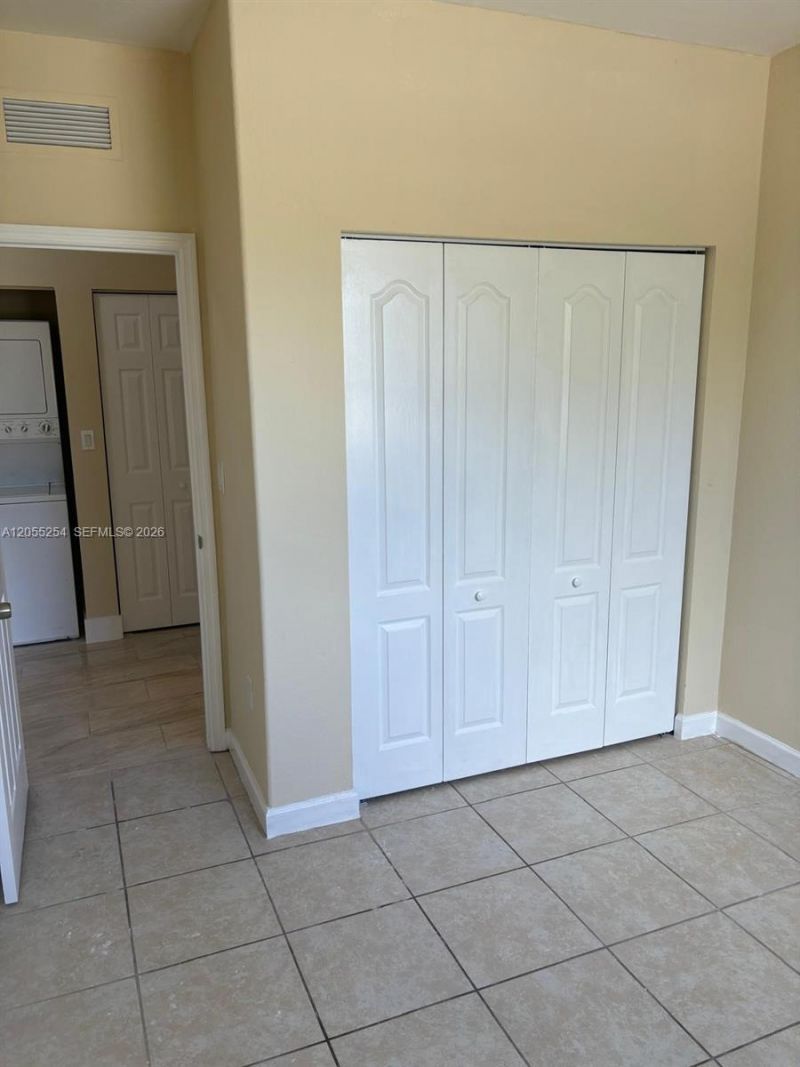 1568 SE 26th St, Unit 204, Homestead, FL 33035 Photo