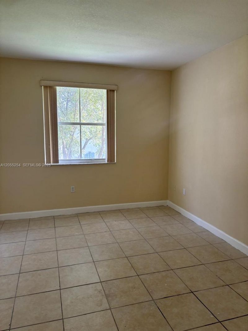 1568 SE 26th St, Unit 204, Homestead, FL 33035 Photo