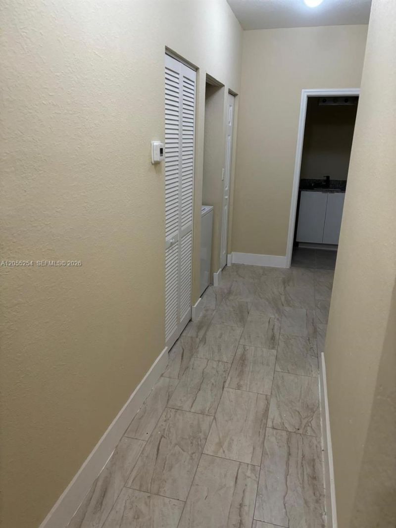 1568 SE 26th St, Unit 204, Homestead, FL 33035 Photo