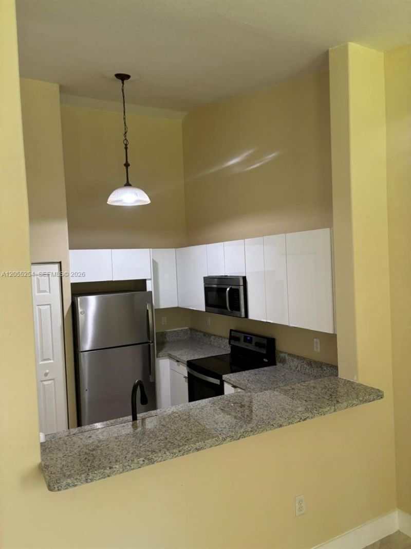 1568 SE 26th St, Unit 204, Homestead, FL 33035 Photo