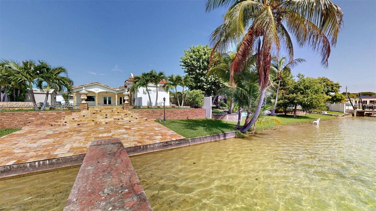 6265 W 10th Ave, Hialeah, FL 33012 Photo