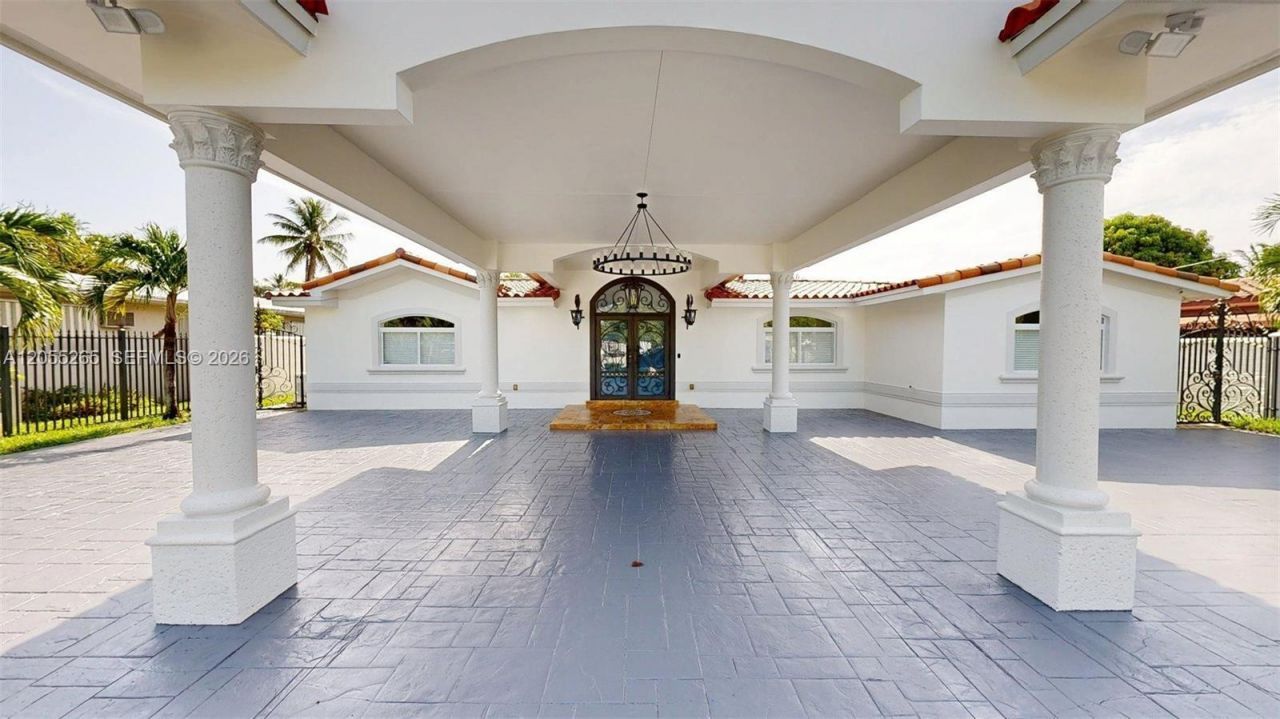 6265 W 10th Ave , Hialeah, FL 33012 Photo