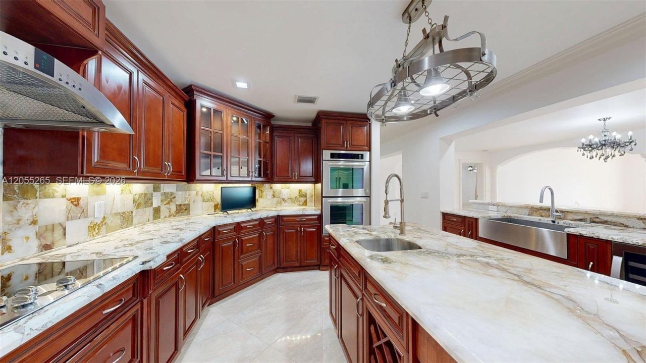 6265 W 10th Ave , Hialeah, FL 33012 Photo