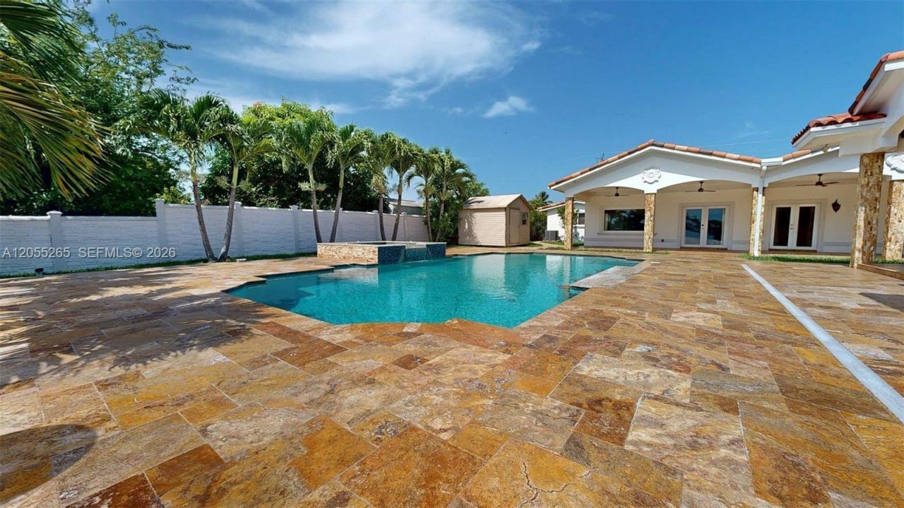 6265 W 10th Ave, Hialeah, FL 33012 Photo