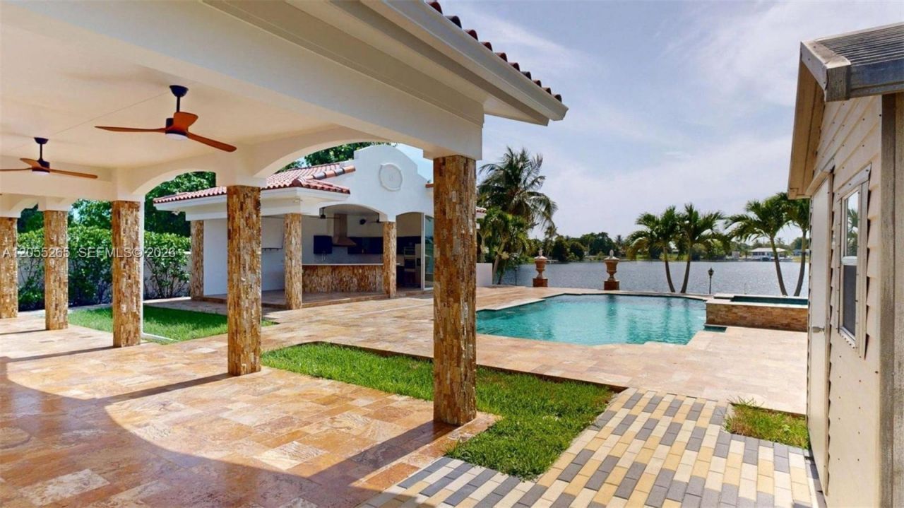 6265 W 10th Ave , Hialeah, FL 33012 Photo