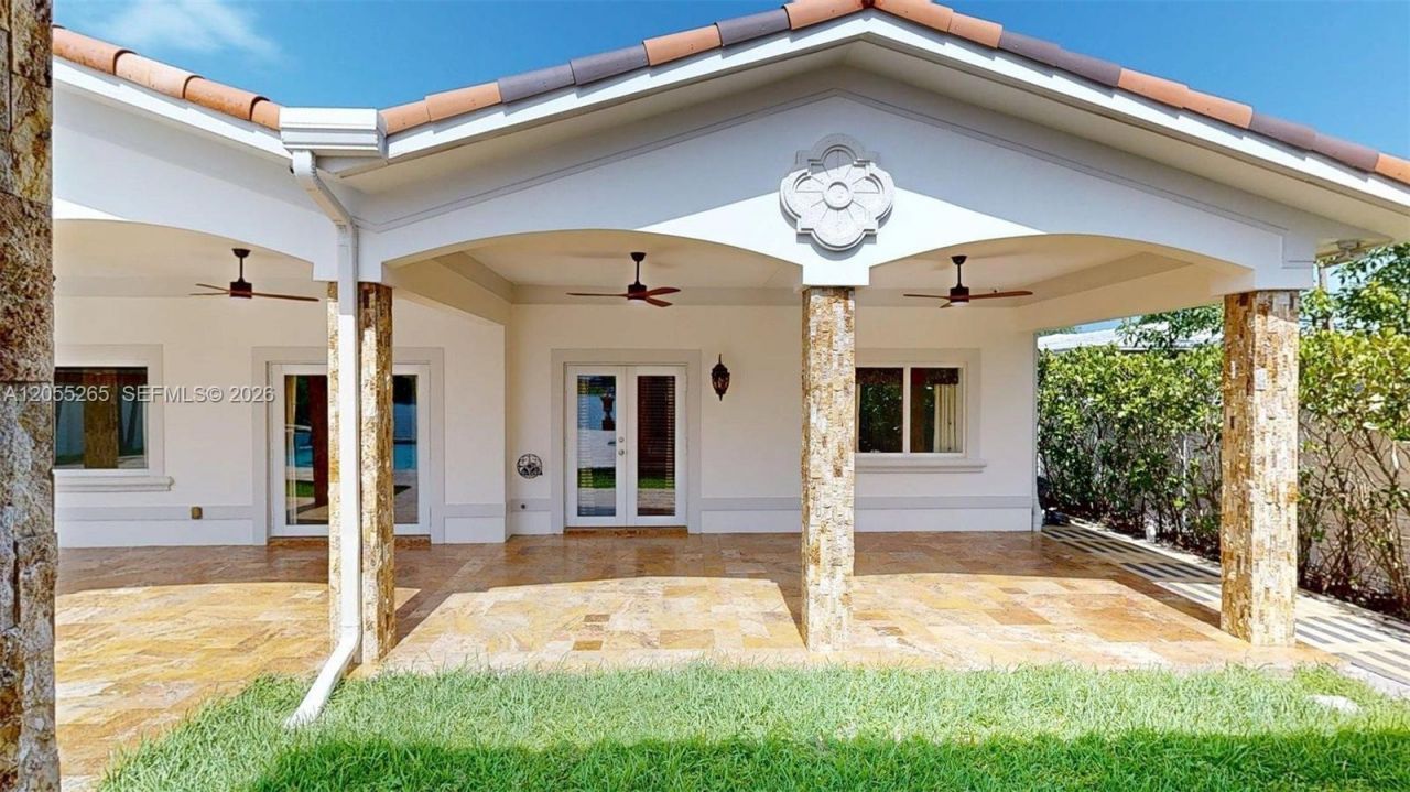 6265 W 10th Ave, Hialeah, FL 33012 Photo
