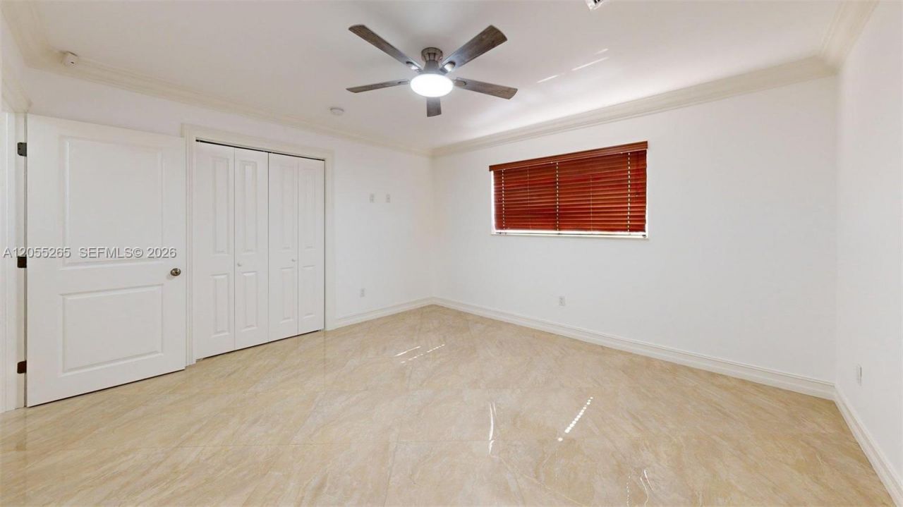 6265 W 10th Ave, Hialeah, FL 33012 Photo