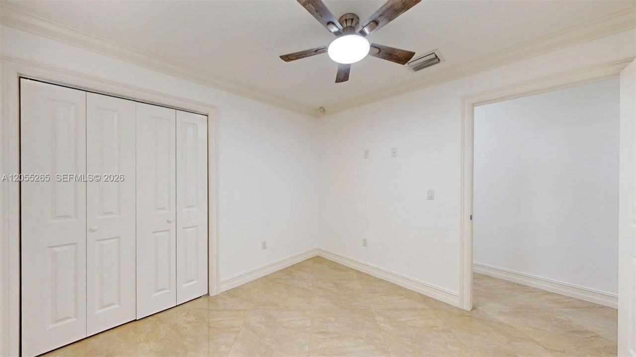 6265 W 10th Ave, Hialeah, FL 33012 Photo