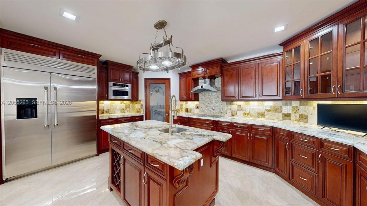 6265 W 10th Ave , Hialeah, FL 33012 Photo