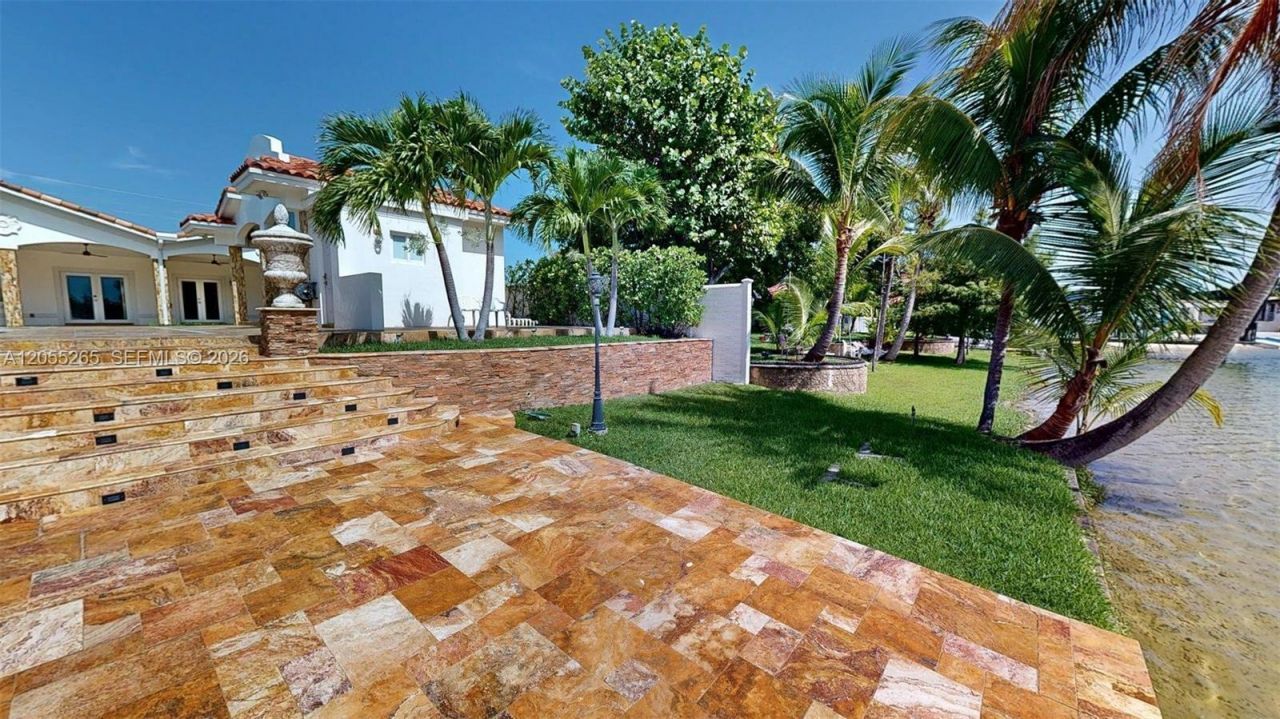 6265 W 10th Ave, Hialeah, FL 33012 Photo