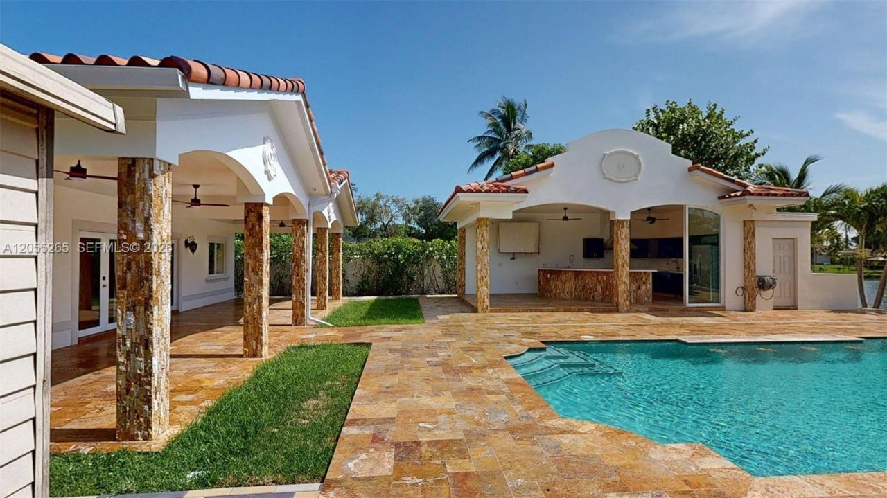 6265 W 10th Ave, Hialeah, FL 33012 Photo