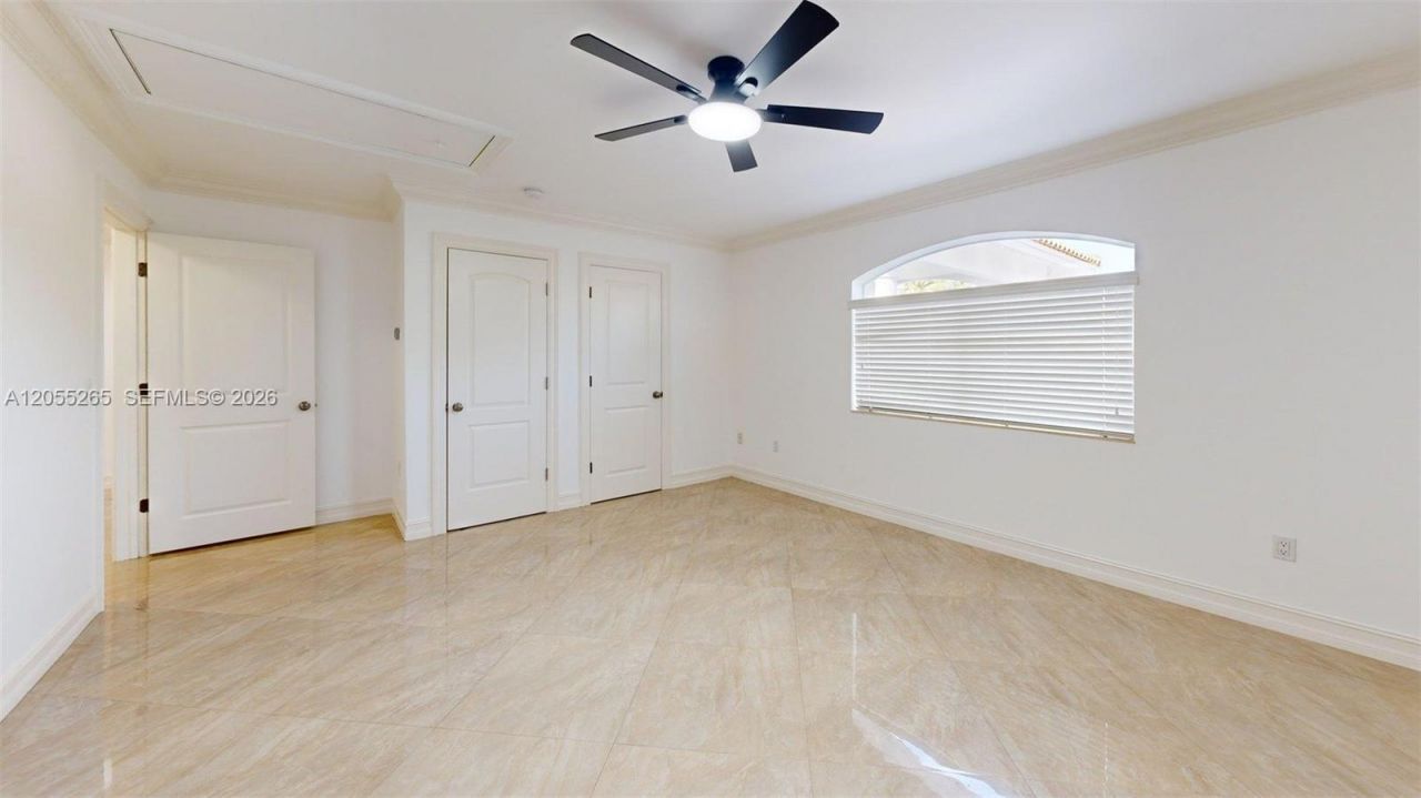 6265 W 10th Ave , Hialeah, FL 33012 Photo