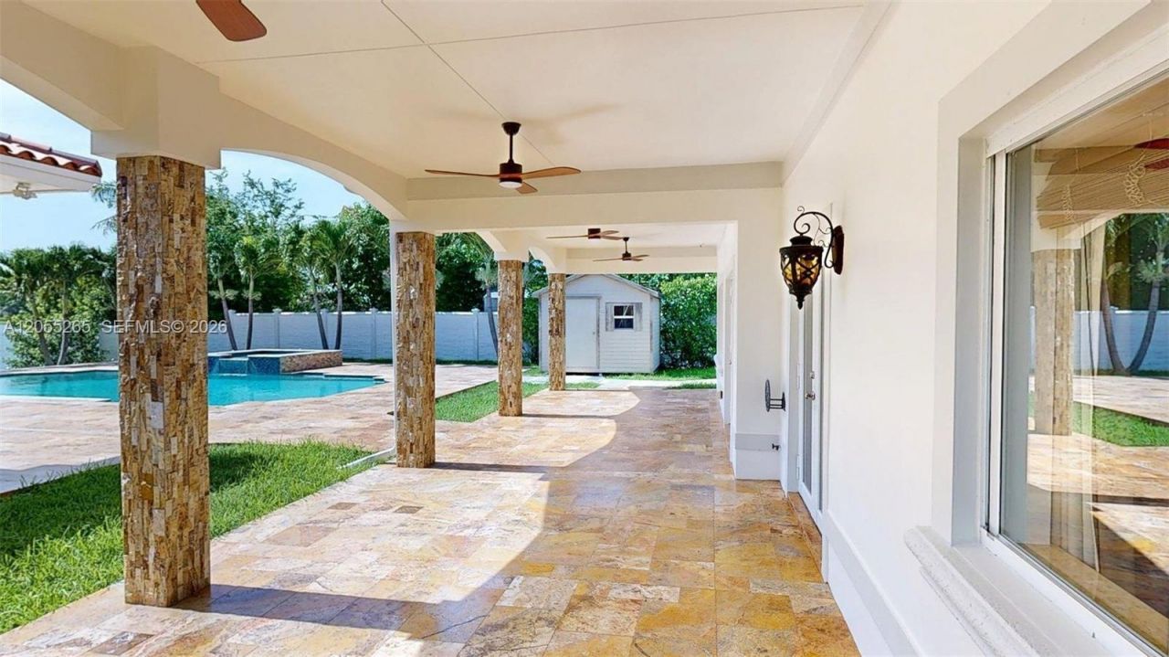 6265 W 10th Ave, Hialeah, FL 33012 Photo