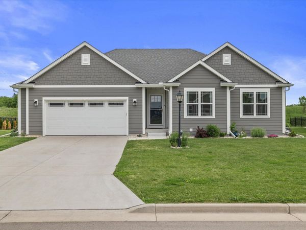 35077 Yahara Dr, Summit, WI 53066