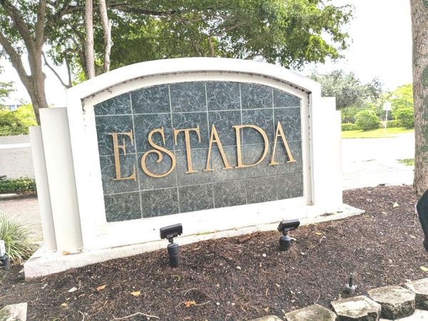 20852 VÃ­a Madeira, Boca Raton, FL 33433