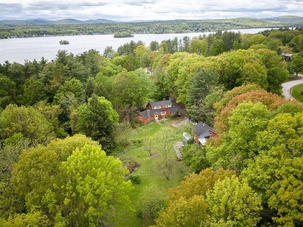 43 White Oaks Rd, Laconia, NH 03246
