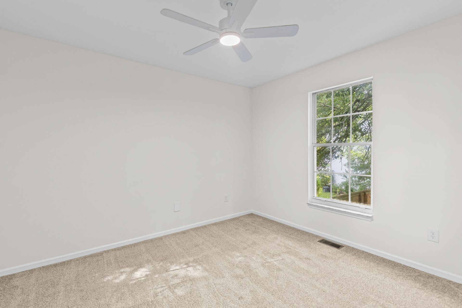 103 Kitridge Point Photo 28