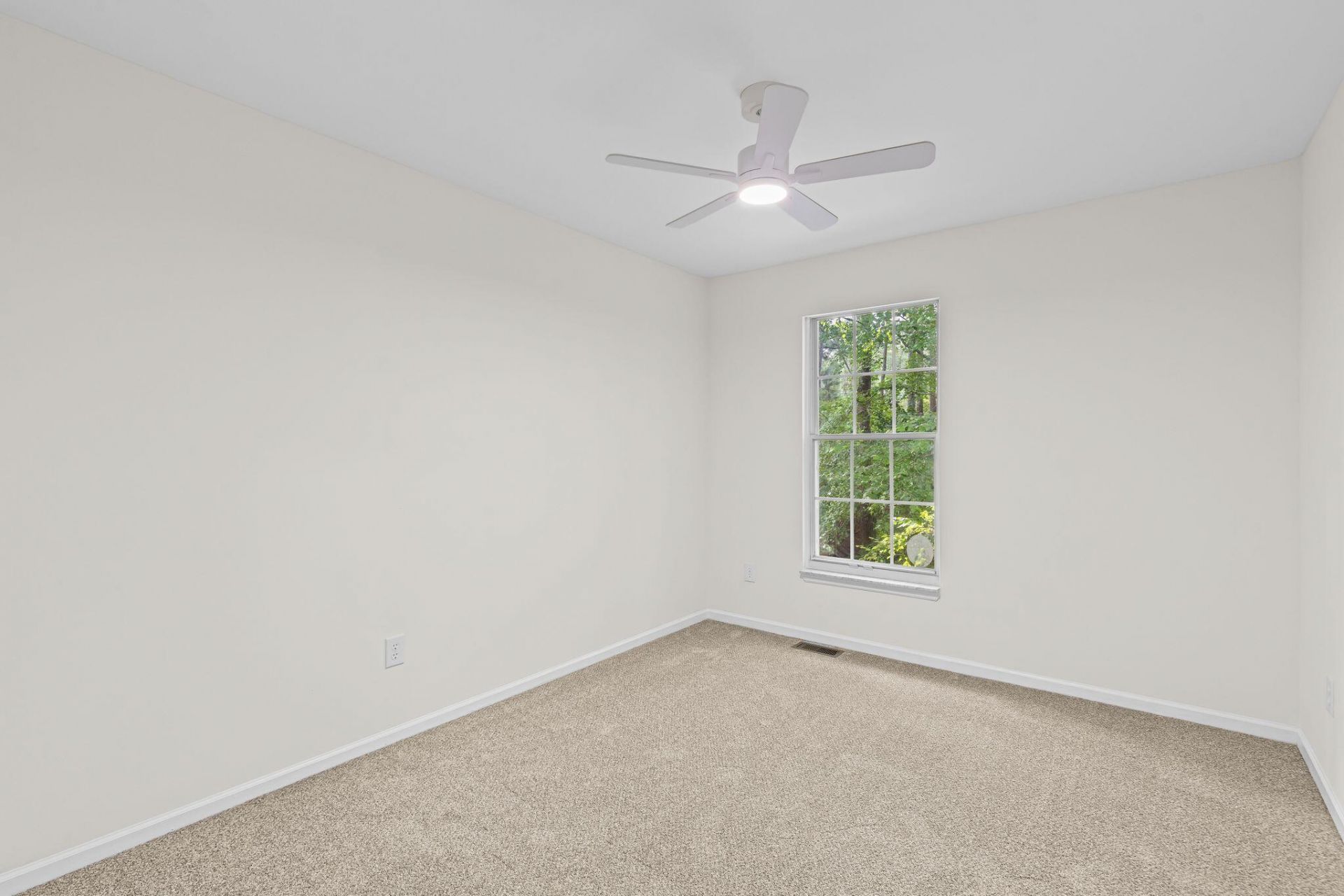 103 Kitridge Point Photo 33