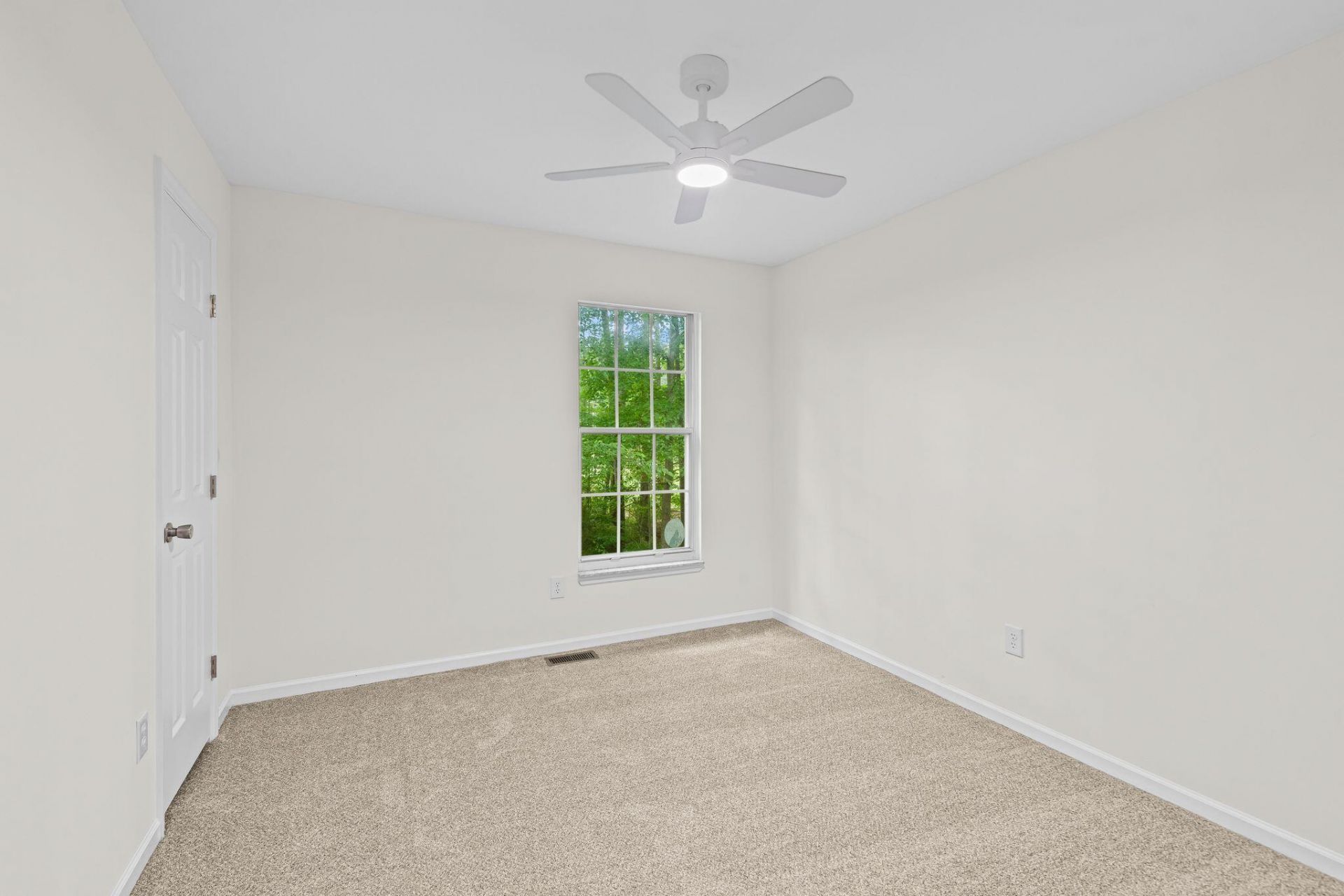 103 Kitridge Point Photo 35