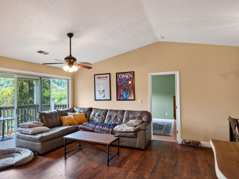 70 Creekwood Drive, Unit 12, Wilder, KY 41071 Photo 5