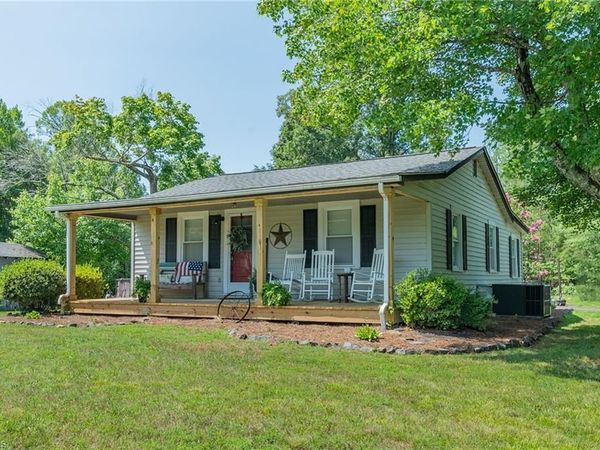 332 Dibrell Road , Pelham, NC 27311