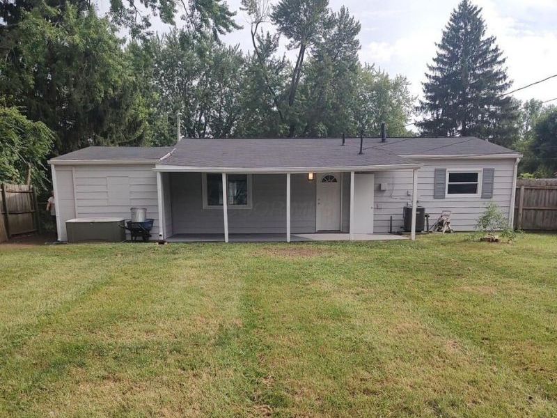 2984 Wessex Court, Columbus, OH 43232 Photo 10
