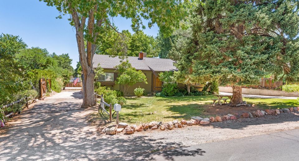 1870 Alexander Hamilton Drive, Reno, NV 89509 Photo