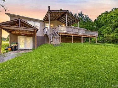 2190 Seymour Lake Road, Brandon Twp, MI 48462