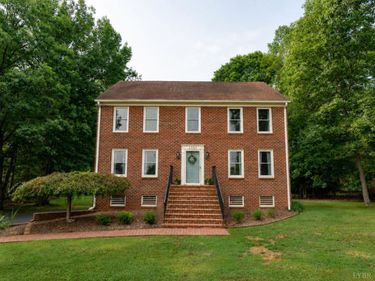 1569 Gladden Circle, Forest, VA 24551