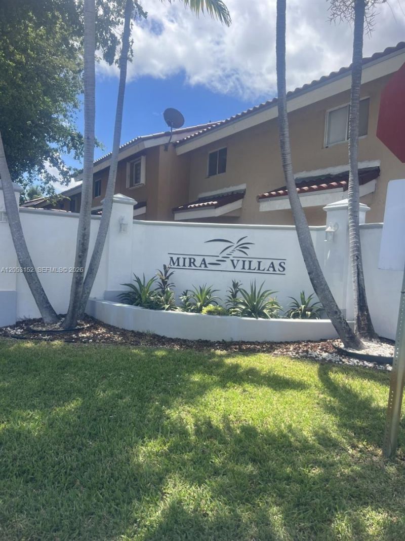 8261 NW 5th Terr, Unit 329, Miami, FL 33126 Photo