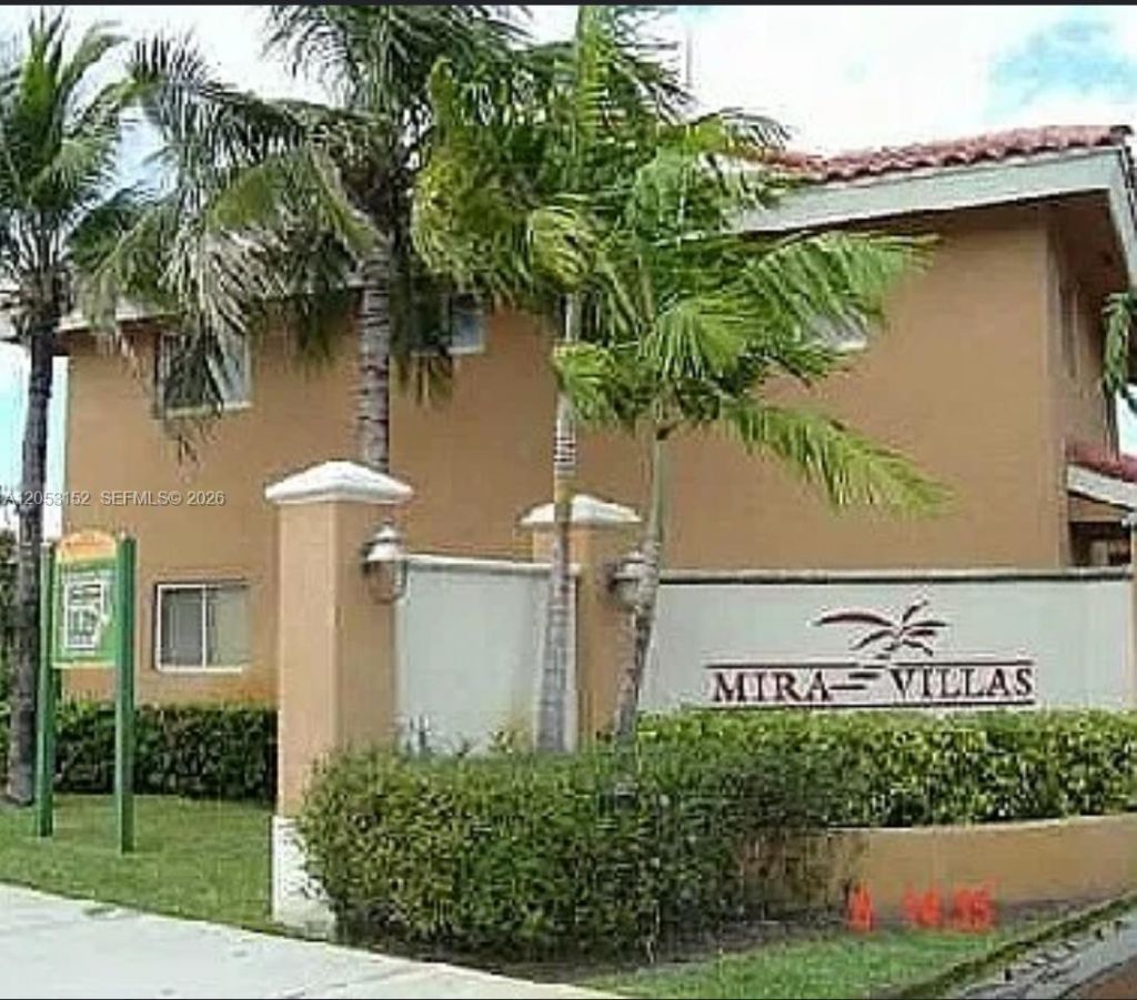 8261 NW 5th Terr, Unit 329, Miami, FL 33126 Photo