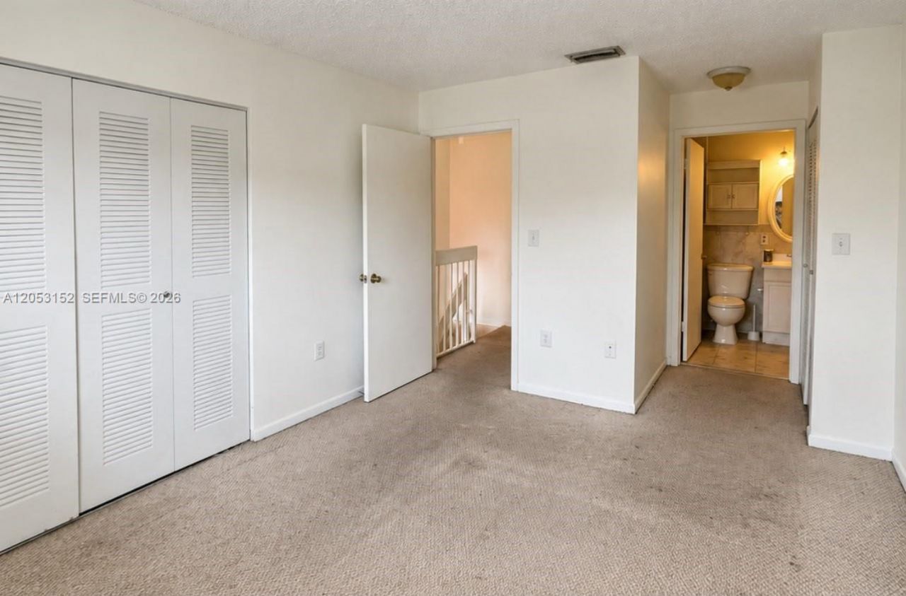 8261 NW 5th Terr, Unit 329, Miami, FL 33126 Photo