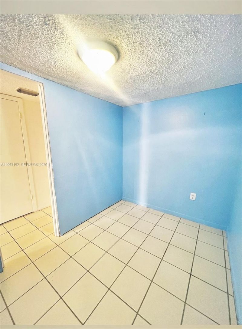 8261 NW 5th Terr, Unit 329, Miami, FL 33126 Photo
