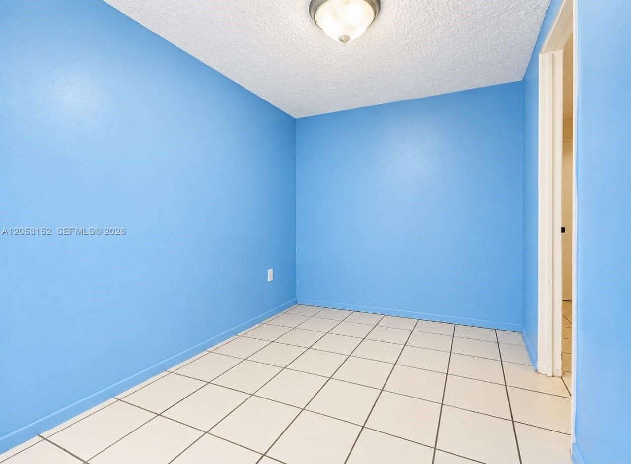 8261 NW 5th Terr, Unit 329, Miami, FL 33126 Photo