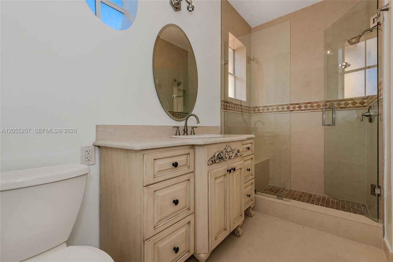 8423 S NW 138th Terrace , Unit 2802, Miami Lakes, FL 33016 Photo