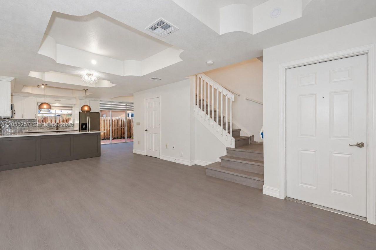 8423 S NW 138th Terrace , Unit 2802, Miami Lakes, FL 33016 Photo