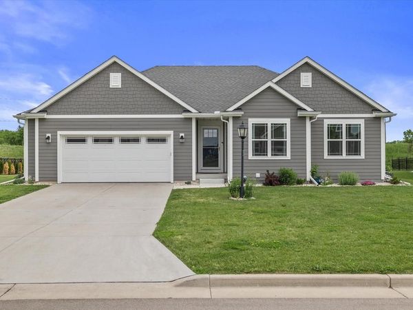 35077 Yahara DRIVE, Summit, WI 53066