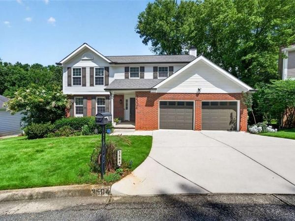 3504 Castlehill Court , Tucker, GA 30084
