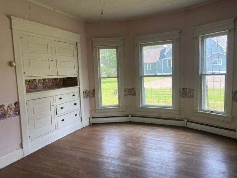 326 N Main Street, New Holland, OH 43145 Photo 7