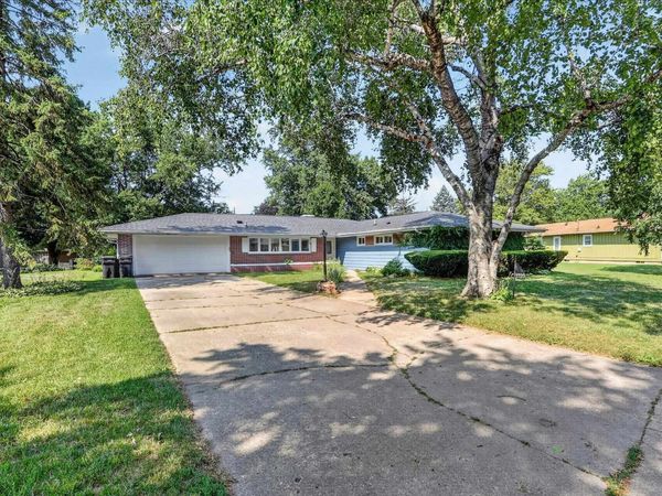 1720 Janie Lane, Beloit, WI 53511