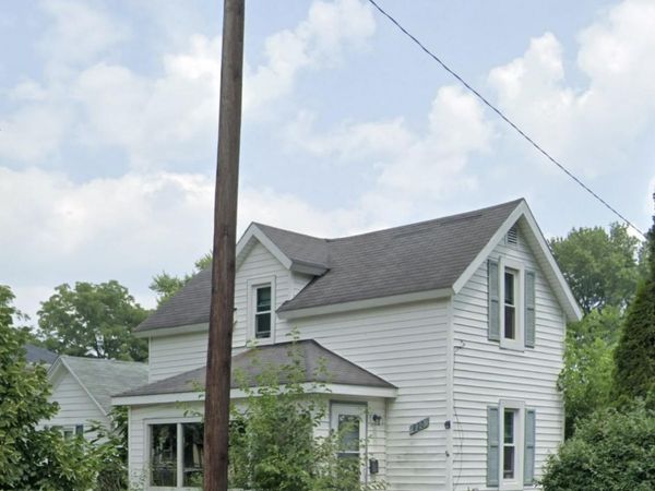 820 S 35th Street, South Bend, IN 46615
