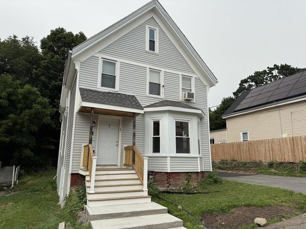 18 Marion St, Brockton, MA 02302