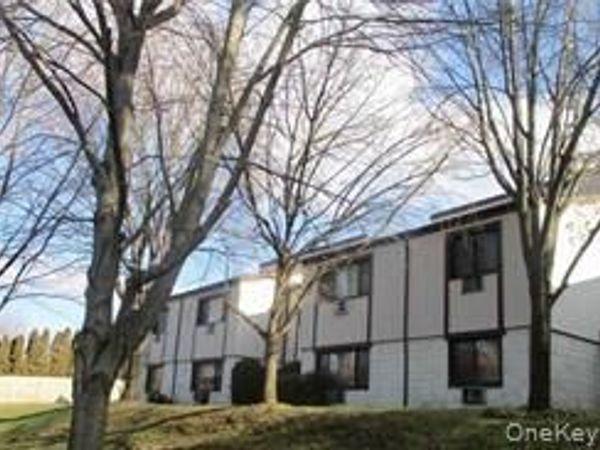 97 Richmond Boulevard , Unit 3-A, Ronkonkoma, NY 11779