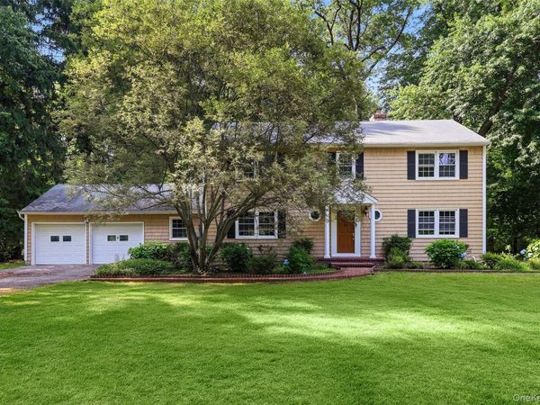 10 Hawthorne Way , Hartsdale, NY 10530