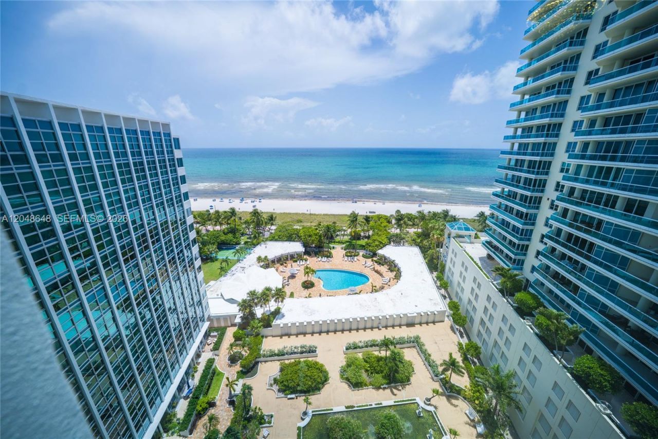 5055 Collins Ave , Unit 14H, Miami Beach, FL 33140 Photo