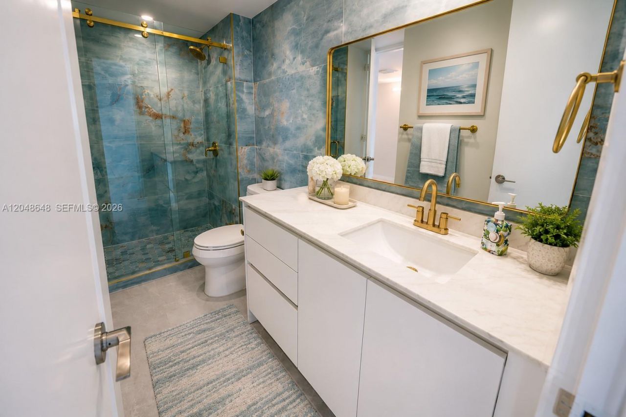 5055 Collins Ave, Unit 14H, Miami Beach, FL 33140 Photo
