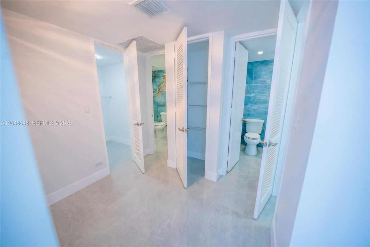 5055 Collins Ave , Unit 14H, Miami Beach, FL 33140 Photo