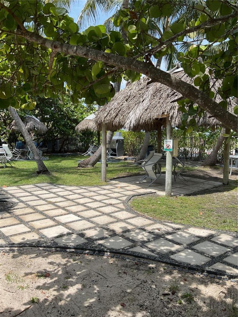 5055 Collins Ave , Unit 14H, Miami Beach, FL 33140 Photo