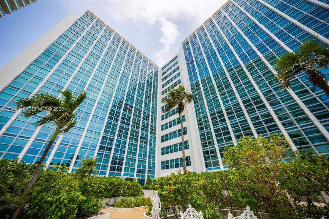 5055 Collins Ave , Unit 14H, Miami Beach, FL 33140 Photo